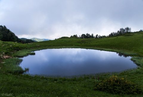 Зеркальное озеро на Красной поляне